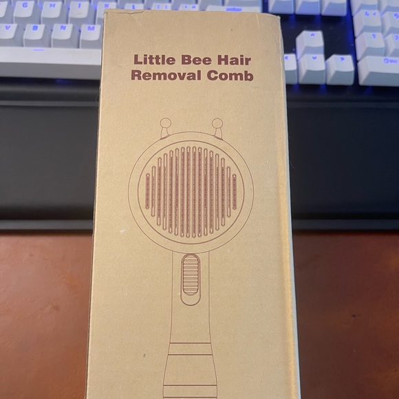 Little Bee Hair Removal Comb for pets NEW in box - Picture 2 of 9